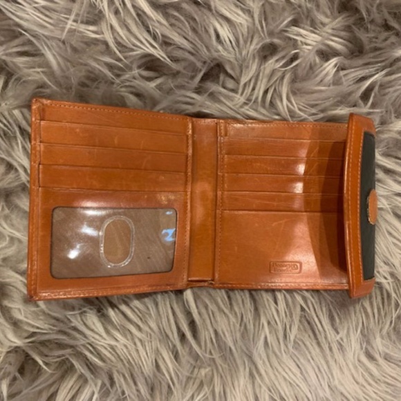 Dooney & Bourke Pebble Hobo Bag & matching wallet - Picture 5 of 13